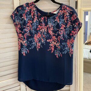 Market & Spruce XS Short Sleeve Floral Zip Back Top